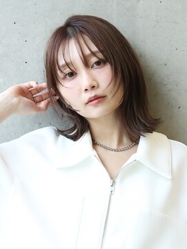 ソロ(soLo) 顔周りレイヤーボブ