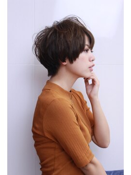 レンジシ オモテサンドウ(RENJISHI omotesando) 軽さを感じるマッシュショート《RENJISHI》