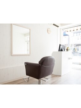 隠れ家的プライベート空間サロン◎ゆったり落ち着いた雰囲気と、洗礼された技術で至高のお時間を―。