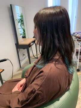 ヘアースパリゾート リアン 燕三条店(Lien) インナーカラー_グリーン_