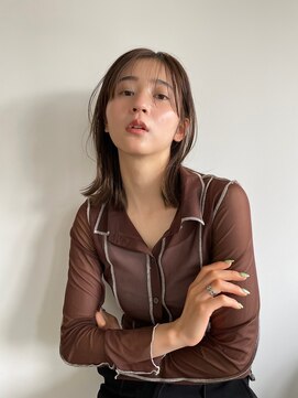 エイチ(H) 40代50代ハンサムショートアンブレラカラーベリーショートボブ