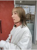 アッシュベージュ