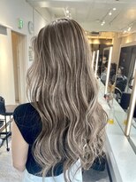 ブレンド 渋谷(BLend)&nbsp;20代30代40代白髪ぼかしハイライト小顔ショートボブミニウルフ