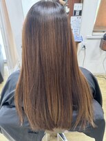 アローズ(arose)&nbsp;ダメージを感じさせないサラツヤ髪