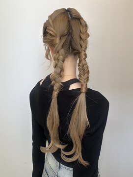 ウユ(uyu) ゆるっとツインアレンジ