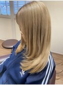 ミルクティーベージュ