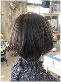 フェミニンマッシュショートボブ