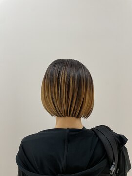 エマ 茅ヶ崎(EMMA) ［プレイングカラー］×［ミニボブ］　EMMA茅ヶ崎　加藤