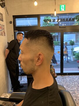 ブロートーキョーバーバーショップ 神田店(Bro Tokyo BARBERSHOP) スキンフェード