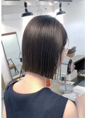 Lomalia表参道暗めカラーグレージュボブ