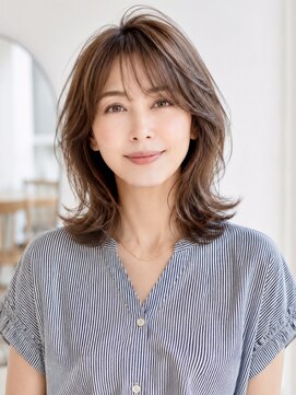 サーカス バイ ビュートリアム 青山(CIRCUS by BEAUTRIUM) レイヤー 白髪ぼかし ハイライト 30代 40代 表参道 青山