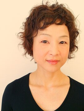 キュアー 浜ノ茶屋店(cure) キュートな大人のショート