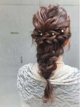 ディー(dee) dee ハーフアレンジ