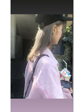 アクト 原宿(ACT) シルバーベージュ