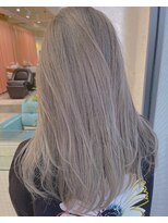 ボックスミコ(Box mico.)&nbsp;ダメージレスの艶グレージュで綺麗めロング★