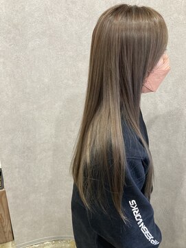 シロトータルデザイン(shiro total design) 細めにハイライト×グレージュ