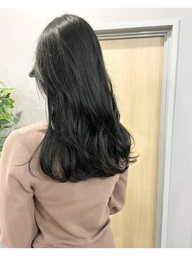 カミエ(kamie) *オリーブグレー濃いめ 地毛風カラー 暗髪 三宮美容室 神戸