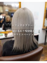 ヘアーメイク ダンス(hair make DANCE) 切れ毛　ムラ　癖ありのブリーチカラー　ホワイトベージュ