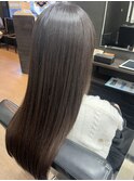 ロングヘアの縮毛矯正