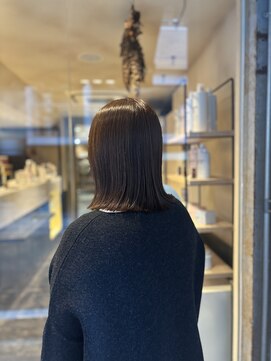 エヴリンアンドペイジ(Evelyn&paige) 寒色ツヤボブ