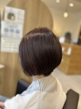 ヘアーオアシス ビオトープサン(Hair Oasis biotope SUN) 深みのあるレッドブラウンボブ