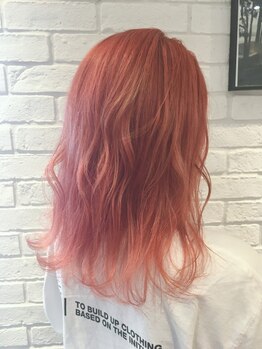 コジジ(cojiji)の写真/髪のダメージを最小限に抑えたオーガニックカラーで、髪を傷ませずに透明感のある色味を実現します。