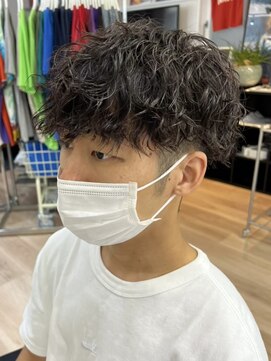 ウェイビーエフティフィフス 横浜西口(WAVEY ft.fifth) 横浜波巻きパーマツイスパツイストスパイラルパーマ緩め弱め30代