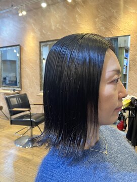 ディアス(DIAS) 【ツヤ重視◎大人の切りっぱなしボブ】