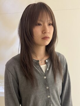 ユートゥイーズ つくば(U too e's) riko|グレージュ×ハッシュカット