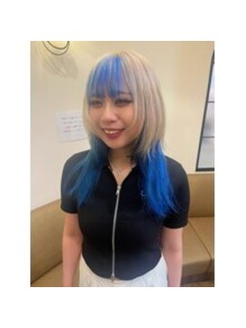 コラゾン イオンモール長久手店(Corazon) ハイトーン×ブルーでつくる、攻めの夏スタイル。
