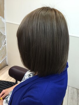 ビューティークラブジェイ アルパーク前店(Beauty club.J) グレー系カラー