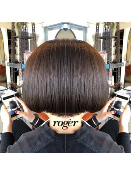 ロジャー(roger) アウトドアとコスメ用品が大好きなんです