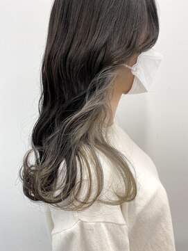 アライブ キチジョウジ(ALIVE Kichijoji) 韓国風インナーカラー/イヤリングカラー×ホワイトベージュ