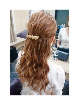 エヌエービー 池袋店(N.A.B.) ハーフアップ