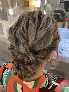 ヘアメイク エンカレッジ(HAIR MAKE encourage) お呼ばれや結婚式☆大人ルーズアップ　シニヨン