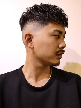 サンディーズバーバーショップ(Sandees) ツイストパーマスパイラルパーマフェードカットショートパーマ