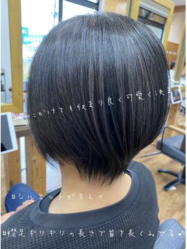 ルッカヘアガーデン バイ ラッシュゴールド(RUCCA HAIR GARDEN by LUSH GOLD) ショートボブ