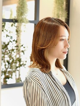イル(ile) 韓国風前髪/ミディアム/外ハネスタイル
