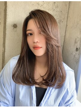 プアメリア 名古屋(Puamelia) Haruna 大人レイヤー