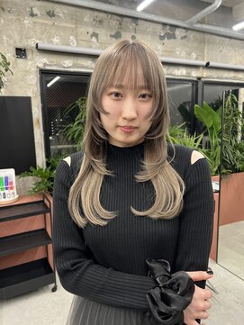 キャラハーフ 池袋東口店(KYARA HALF) ロングウルフ/ロングレイヤー/顔まわりカット