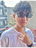 ロミーオム 本厚木(ROMMY. Homme)&nbsp;ツーブロック刈り上げツイストスパイラルパーマメンズヘア