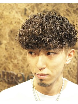 ヒロギンザバーバーショップ 丸の内店(HIRO GINZA BARBER SHOP) フェード×スパイラルパーマ　東京/大手町/床屋/バーバー
