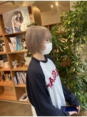 明るめベージュカラー