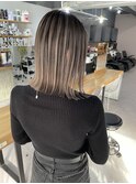 切りっぱなしボブ×バレイヤージュ