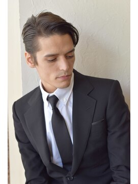 ヨナサン(Yona Saint) メンズカットでつくる、清潔感と色気の関係