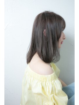 ヴィバラヘアー 別府駅前店(VIVA LA HAIR) 【VIVA LA HAIR別府駅前店】　切りっぱなしセミディ