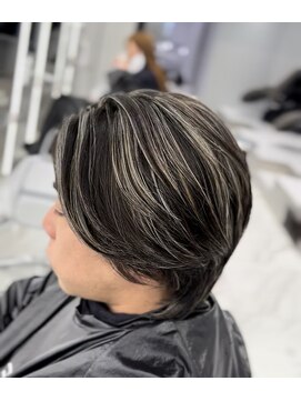 ヴァイス 新宿店(VAICE) 【新宿/メンズカット/センターパート/ハイライト】