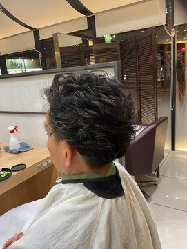 ヘアースタジオ ピース(Hair Studio PEACE) メンズカール系パーマ