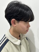 ヒュイル バイ ニアウ(Hwyl by Niau)&nbsp;メンズマッシュセンターパートスパイラルパーマニュアンスパーマ