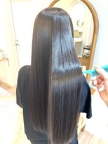 アンド ラ ブランシュ(&.La Blanche)&nbsp;レイヤーカット/オリーブベージュ/夏のヘアアレンジ/髪質改善